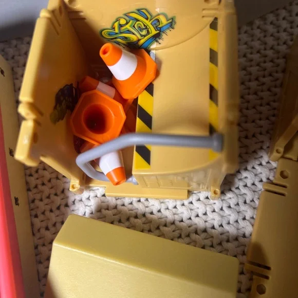 TECH DECK DUDES ACTION FIGURES & SKATEBOARDS & Skate Deck/ramp 32 Decks 22 Dudes